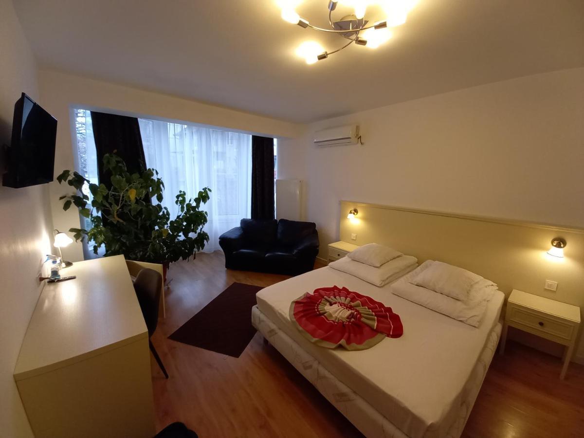 Pensiunea Riunione Brasov Bagian luar foto