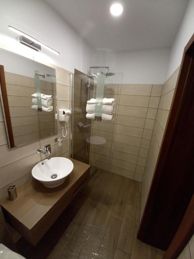 Pensiunea Riunione Brasov Bagian luar foto