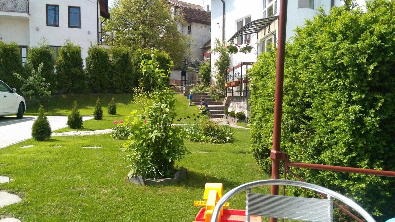 Pensiunea Riunione Brasov Bagian luar foto