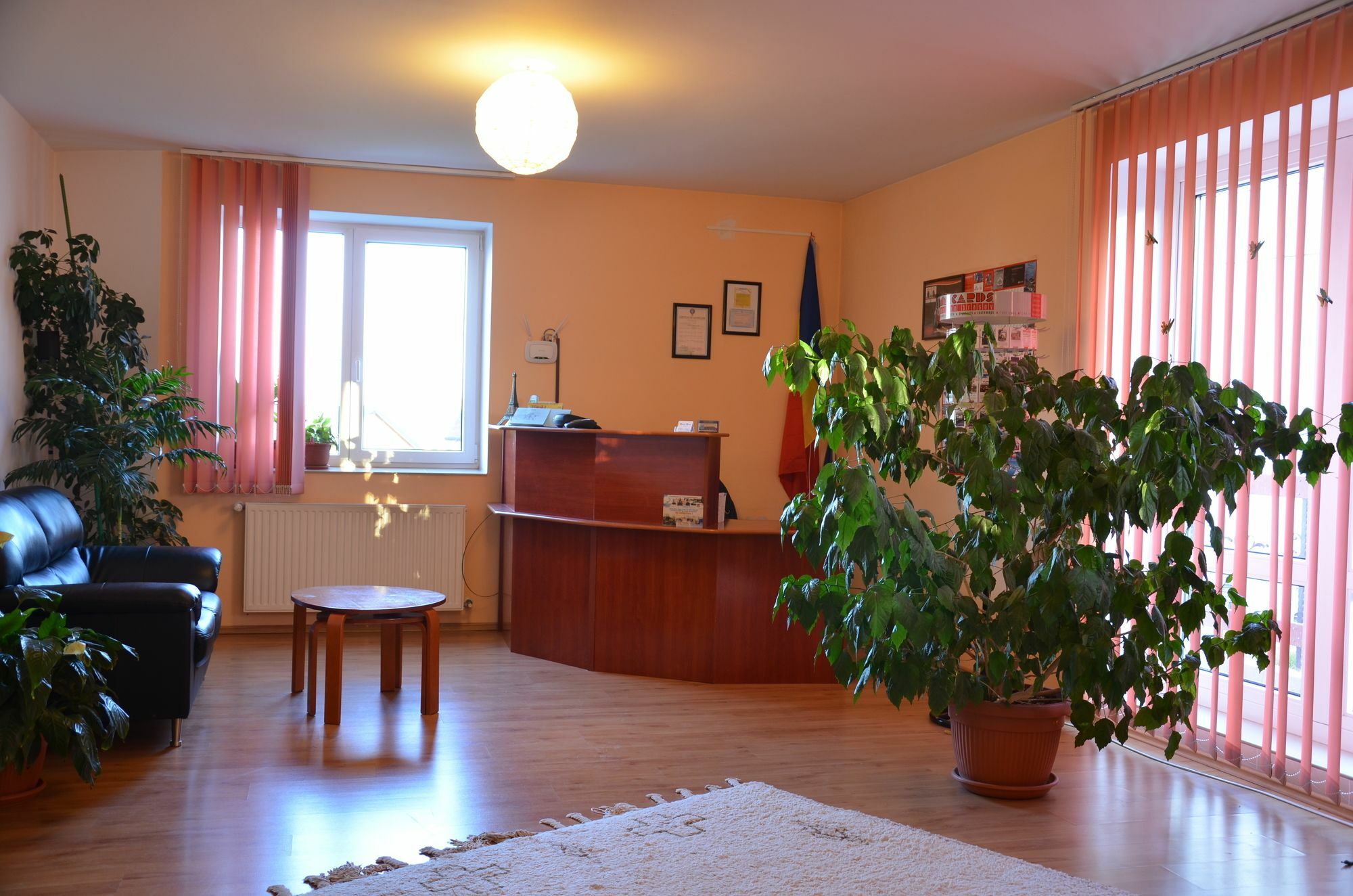 Pensiunea Riunione Brasov Bagian luar foto